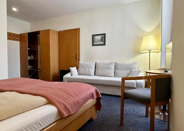 Very Central Apartments, 5 Min To City Center, No Reception