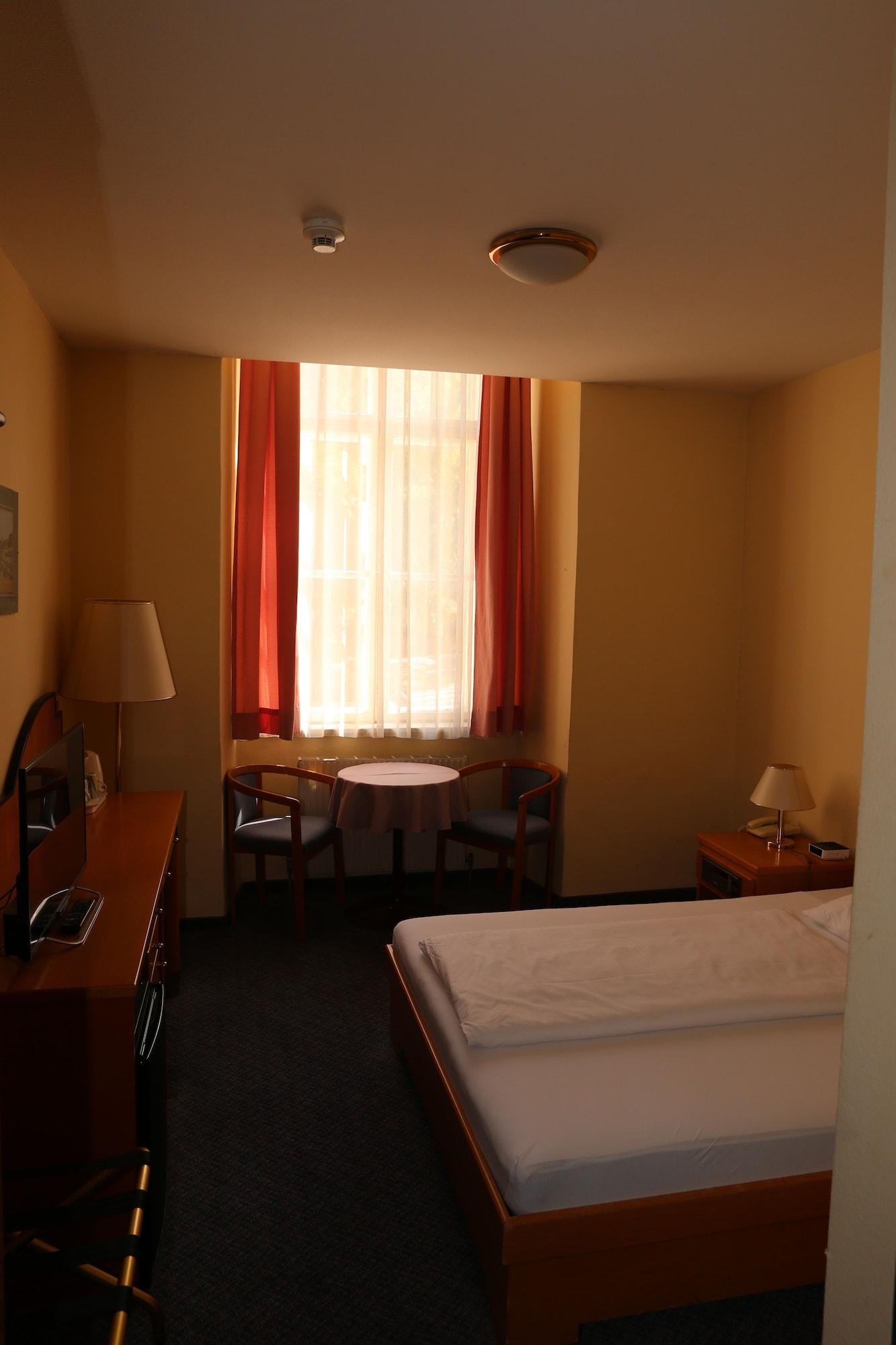 Hotel Am Schottenpoint 3*